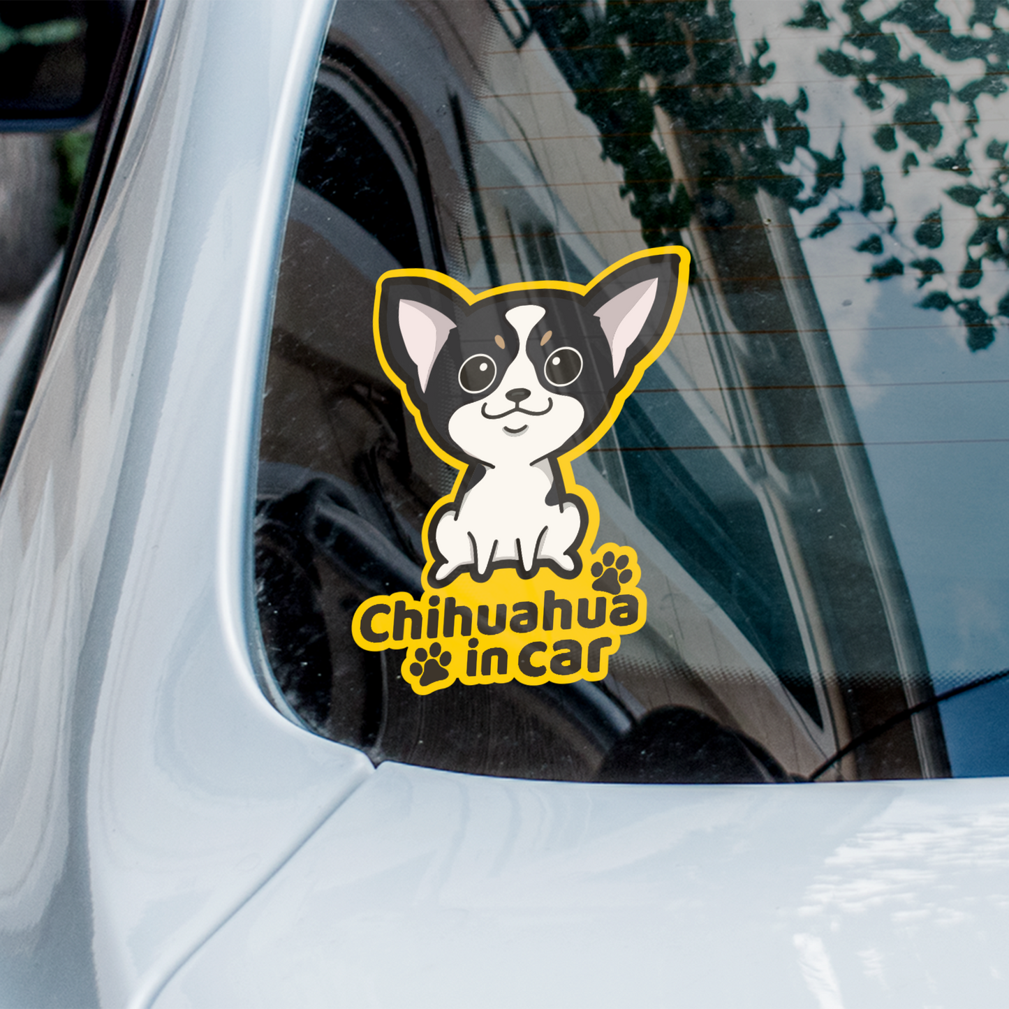 Chihuahua in car 芝娃娃汽車貼紙（車內反貼）